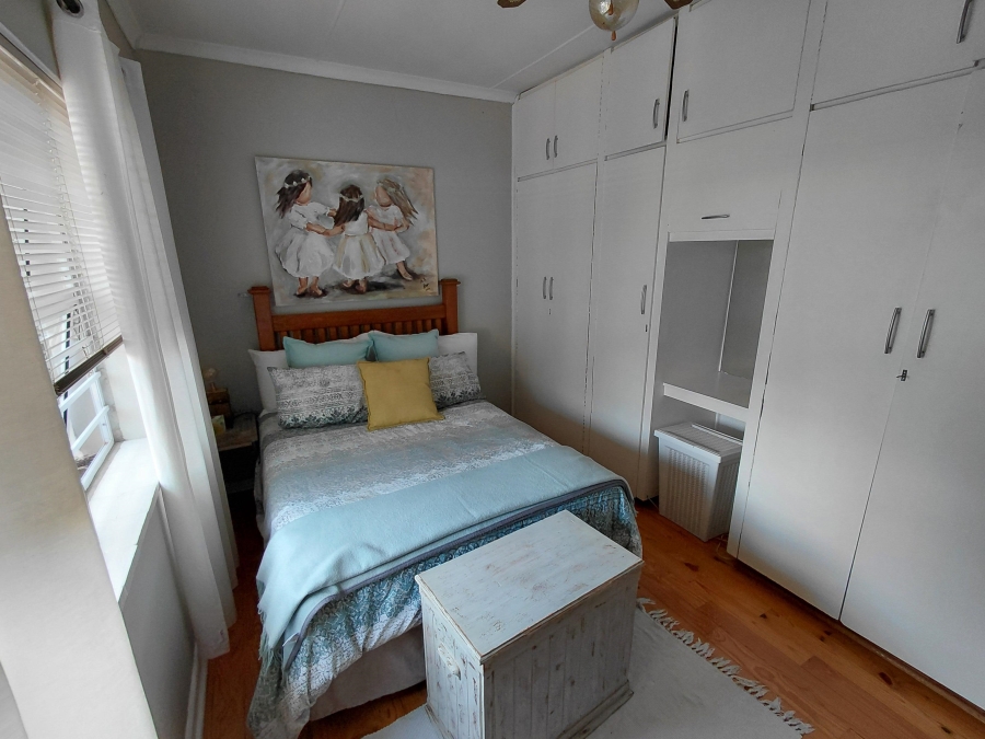 4 Bedroom Property for Sale in Bothasrus Eastern Cape
